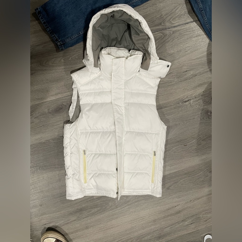 Barley used Calvin Klein puffer best